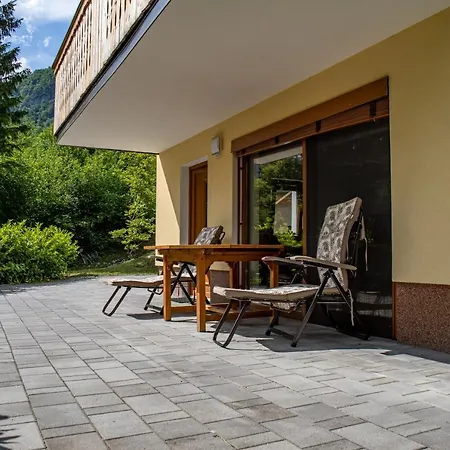 Apartman Mari By The River *