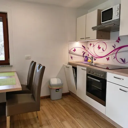 Apartment Mari By The River